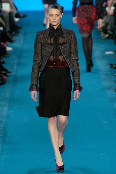 Look 32